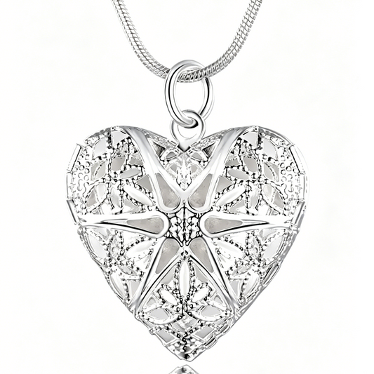 ElaraBond Souvenir Heart Photo Locket Necklace