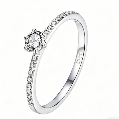ElaraBond Auréa Moissanite Brilliance Ring