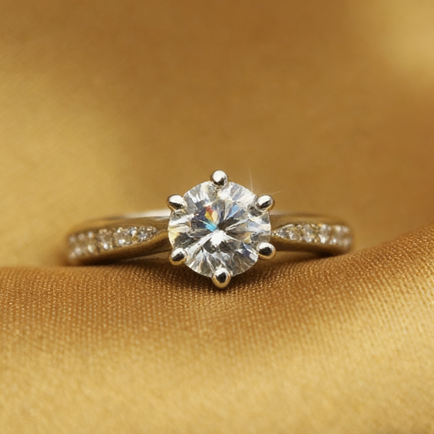 ElaraBond Classic Six-Prong Solitaire Ring