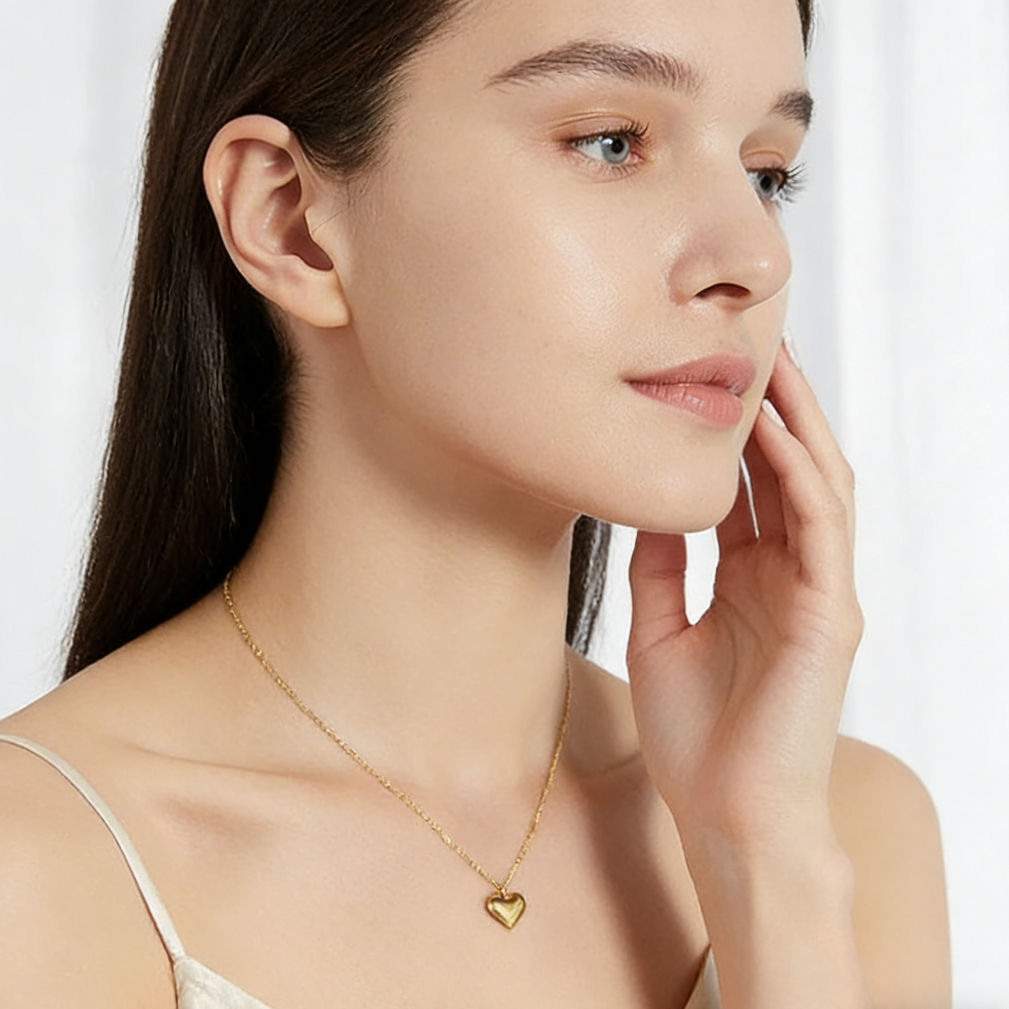 ElaraBond Sculpted Heart Choker Necklace